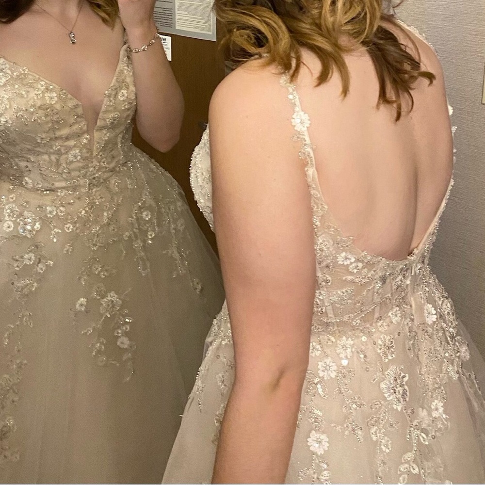 Prom Dress - Picture 2 of 6